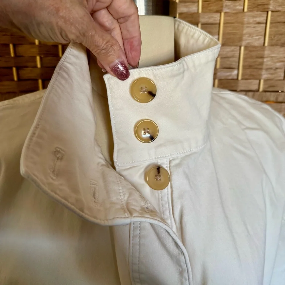 Women's Cream Button-Front Jacket - Picture 6 of 15